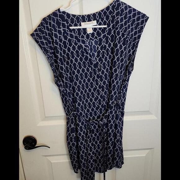 Maternity shirt with tie‎ - Picture 1 of 3
